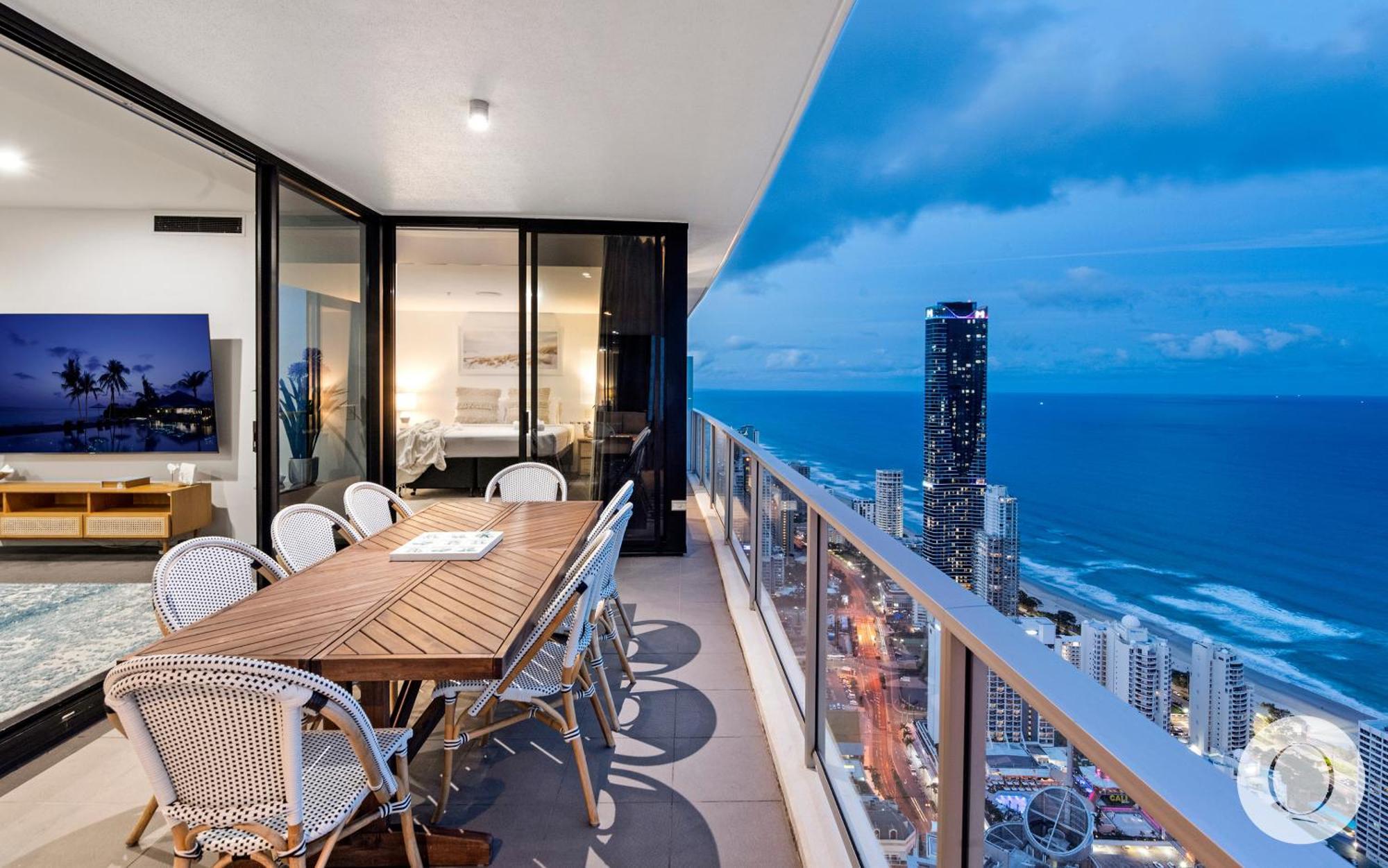 Circle On Cavill Surfers Paradise Mid Week Madness Deal - Q Stay Гоулд Коуст Екстериор снимка