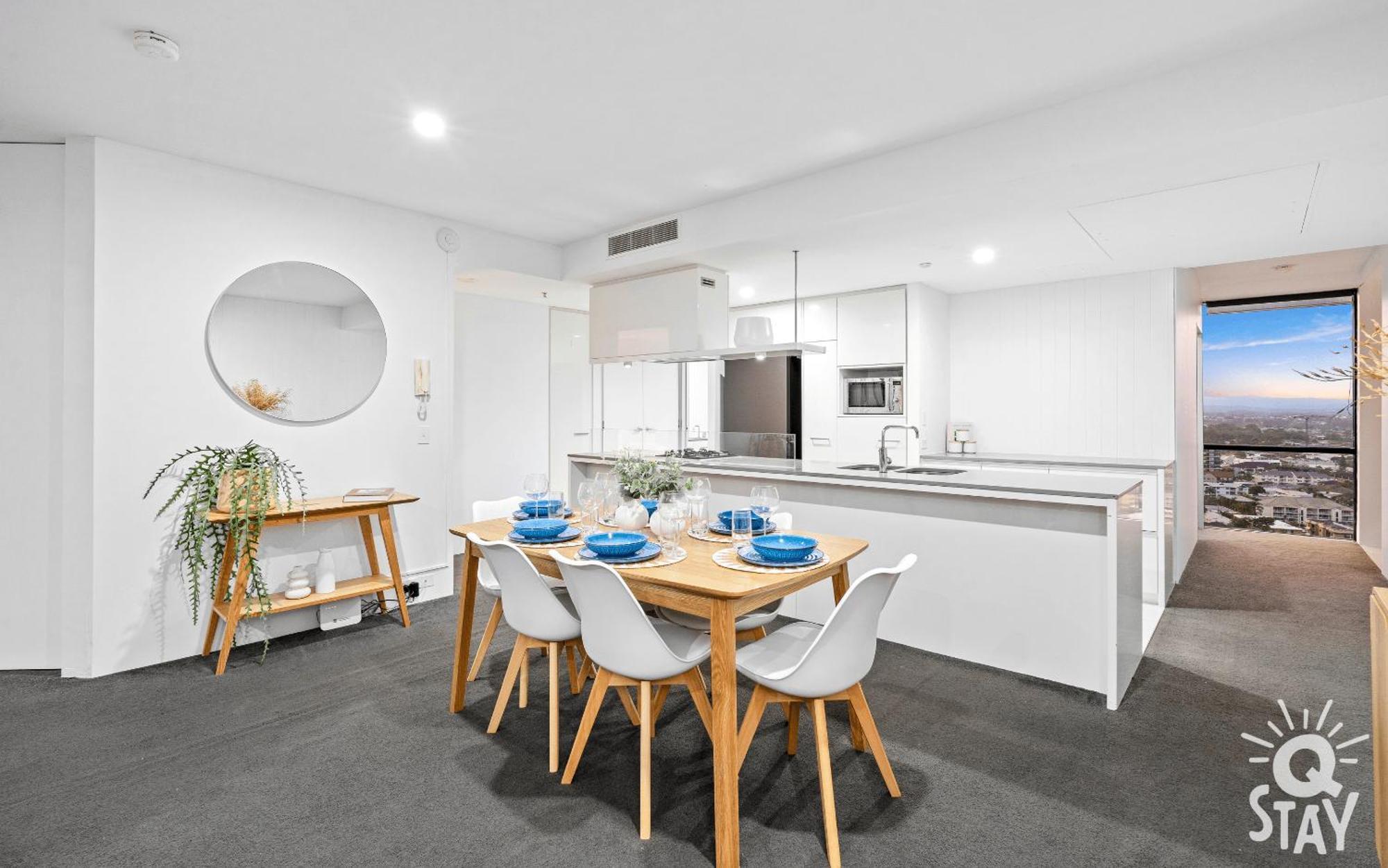 Circle On Cavill Surfers Paradise Mid Week Madness Deal - Q Stay Гоулд Коуст Екстериор снимка